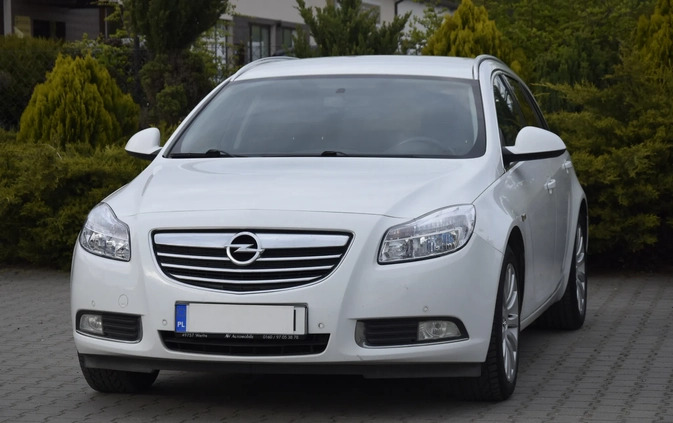 Opel Insignia cena 22900 przebieg: 299000, rok produkcji 2010 z Żuromin małe 466